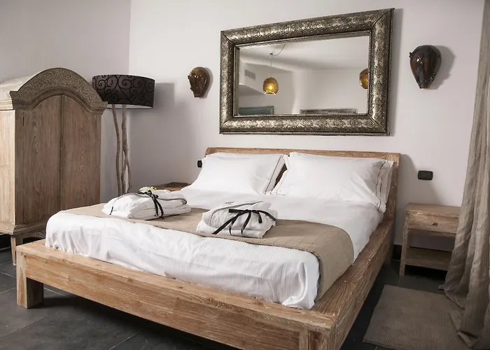 Seven Maze Charming House Bed & Breakfast