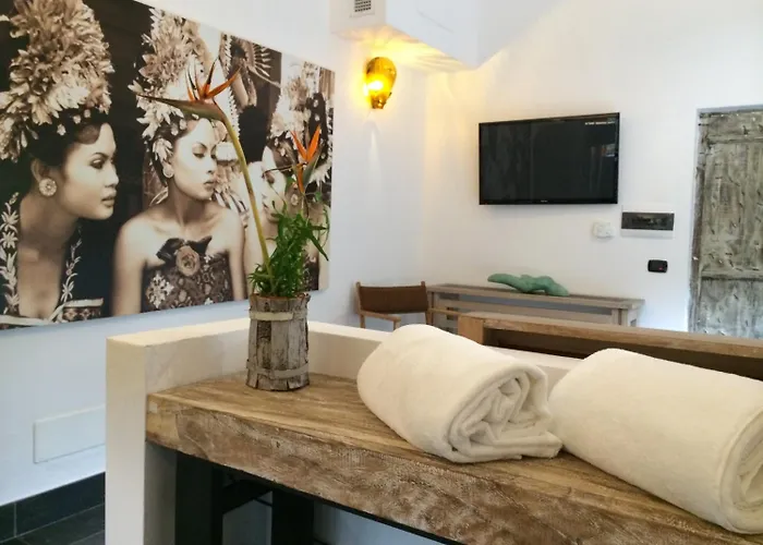 Seven Maze Charming House Bed & Breakfast Bari