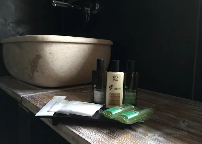 Seven Maze Charming House B&B 3*