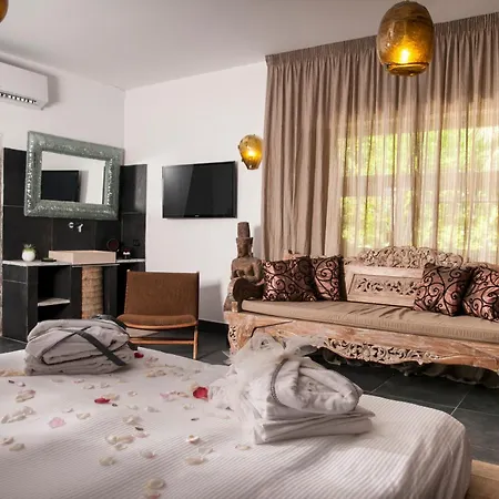 Seven Maze Charming House B&B