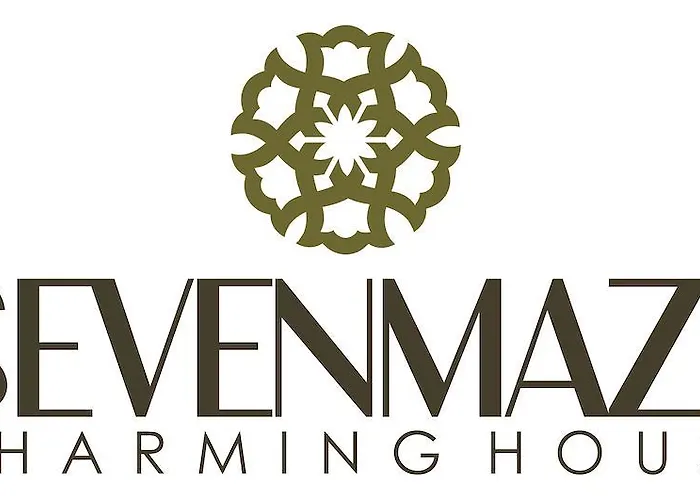 Seven Maze Charming House