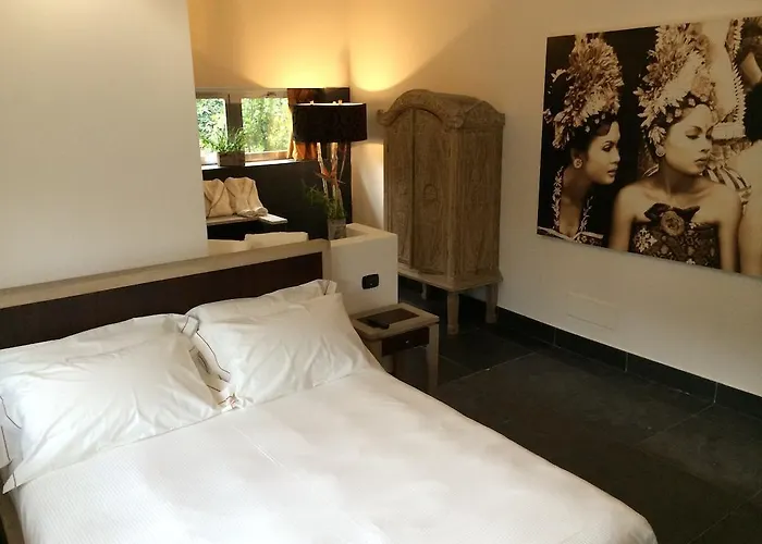 Seven Maze Charming House 3* باري